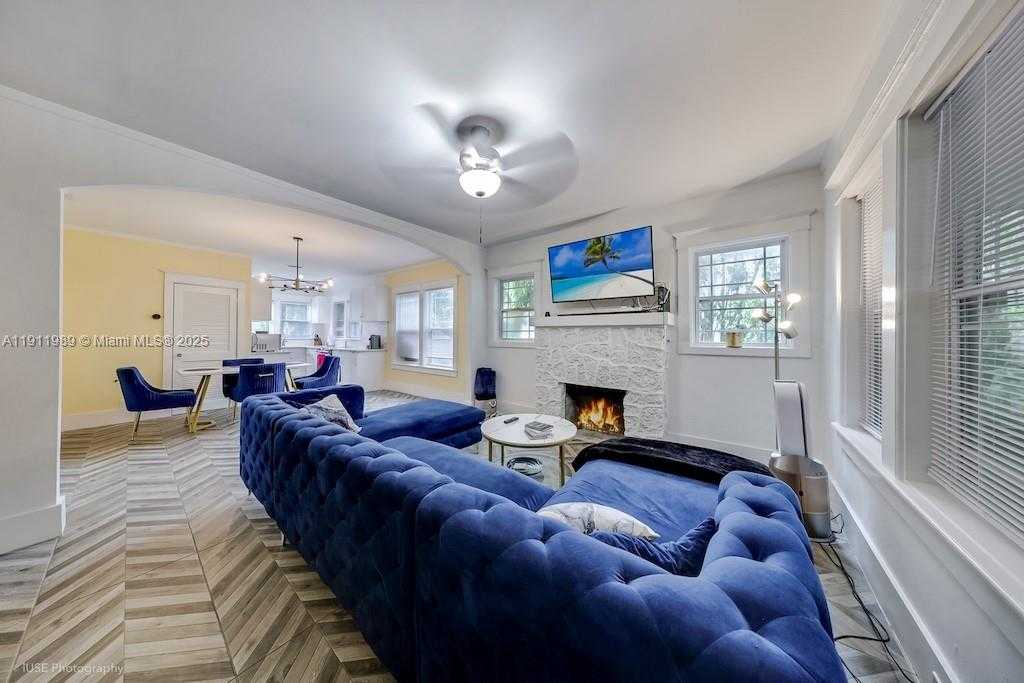 Small Image of 46 NORTH EAST 43RD ST, Miami Number 5