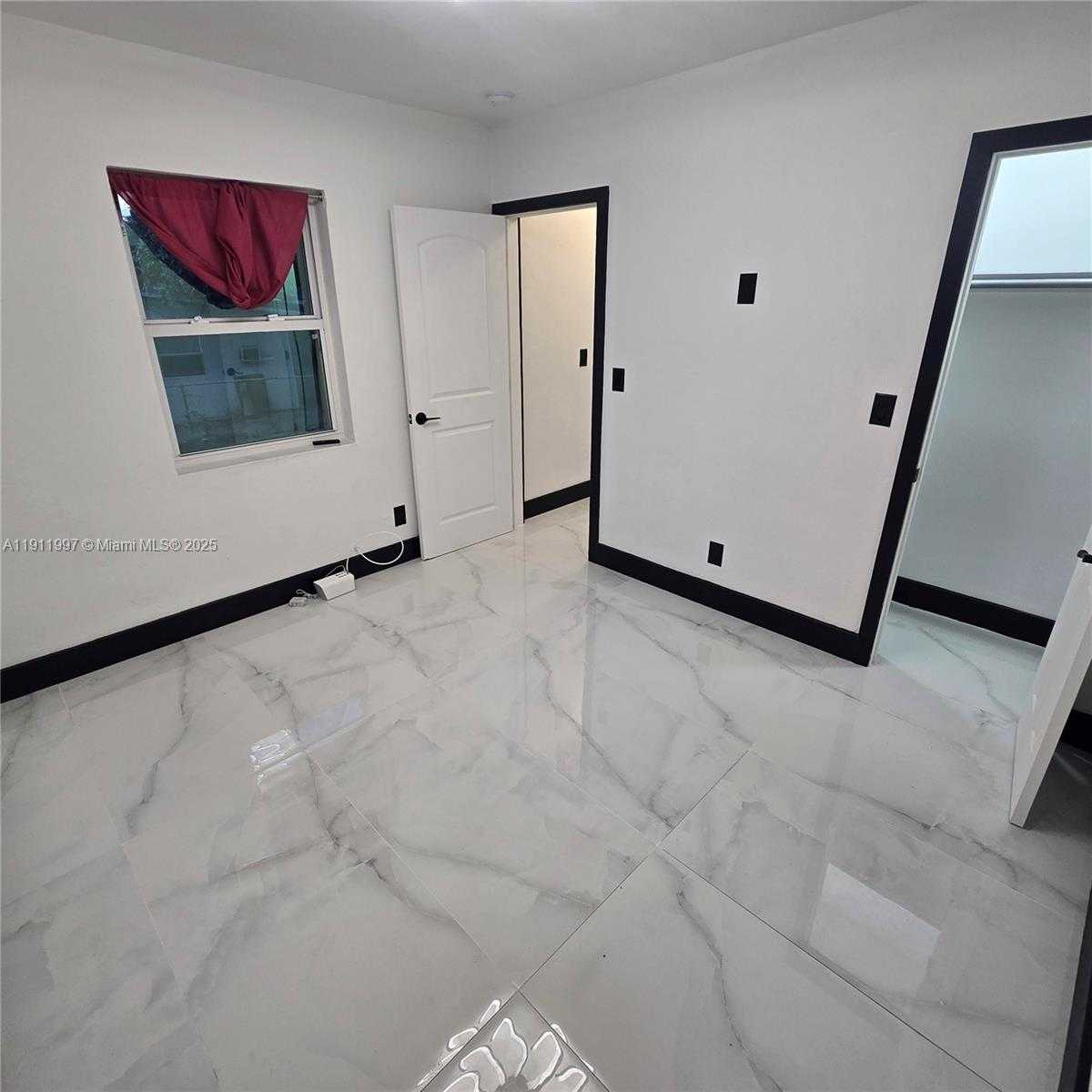 Small Image of 77 NORTH WEST 51ST ST #Rear, Miami Number 11