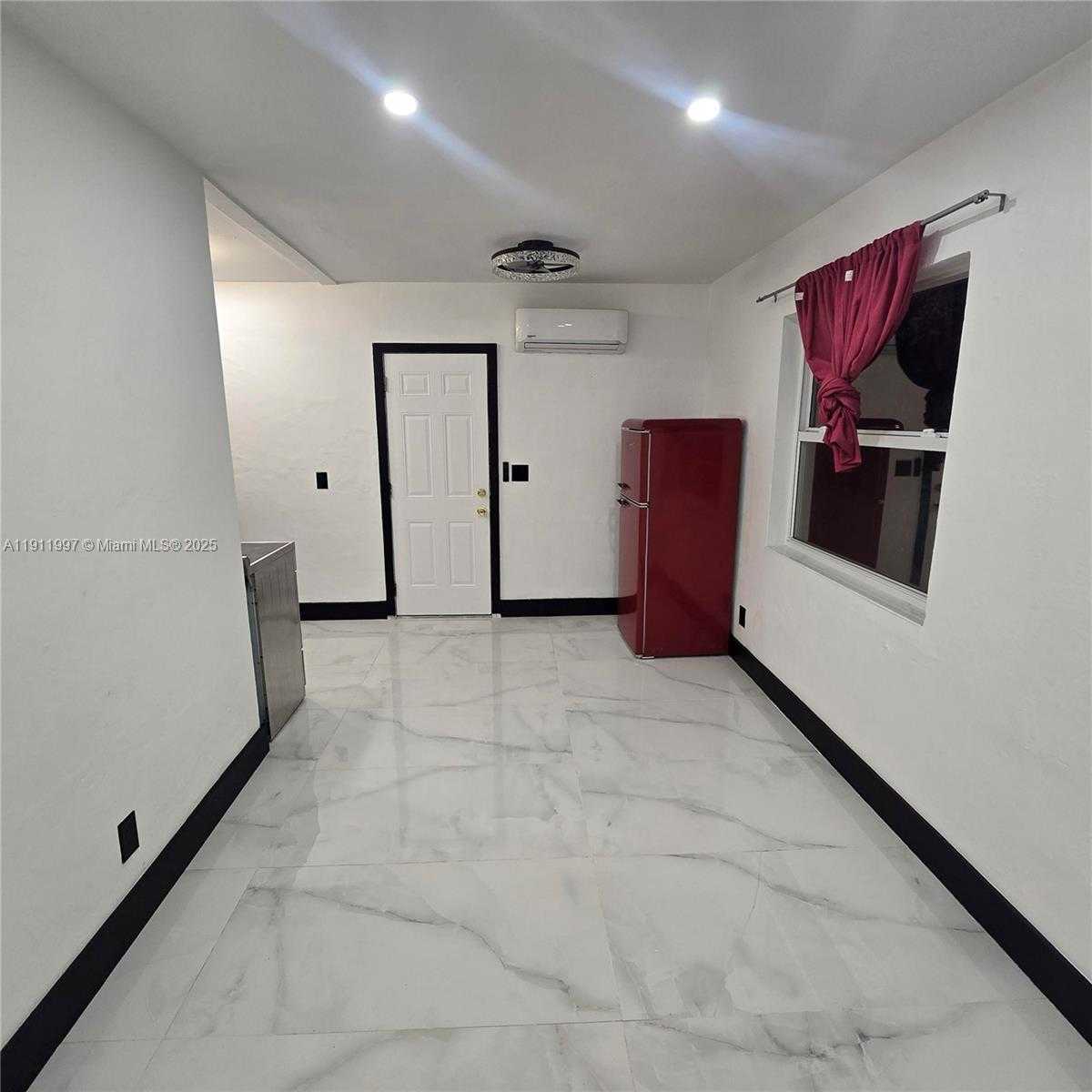 Small Image of 77 NORTH WEST 51ST ST #Rear, Miami Number 2