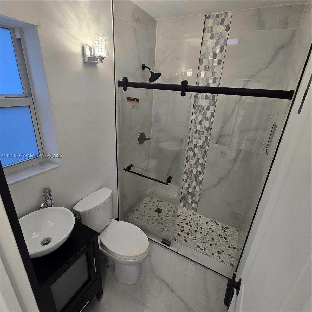 Small Image of 77 NORTH WEST 51ST ST #Rear, Miami Number 6