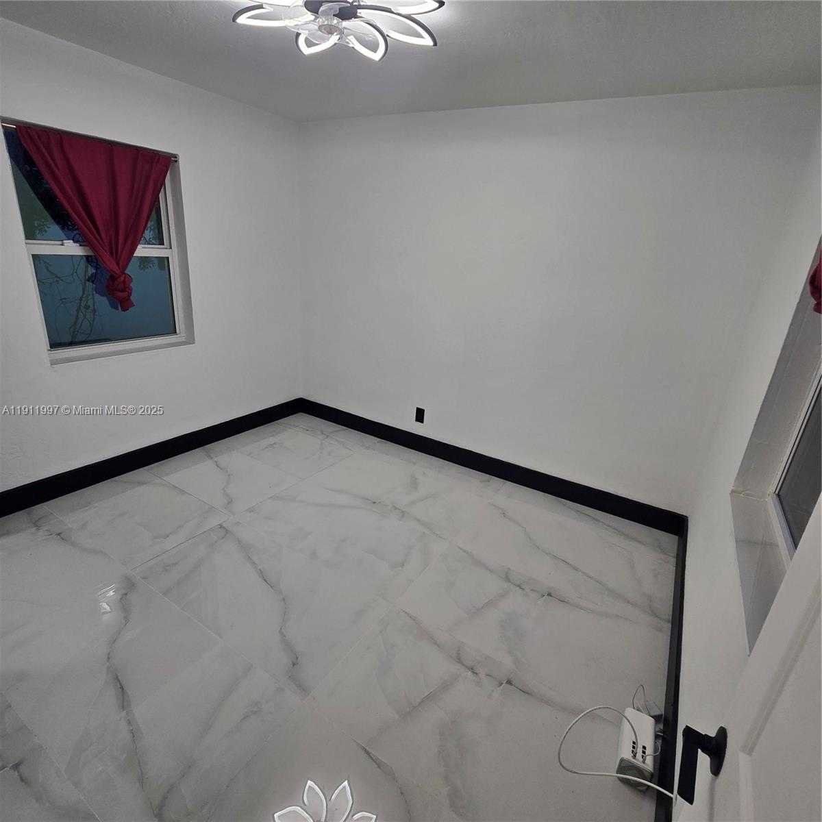 Small Image of 77 NORTH WEST 51ST ST #Rear, Miami Number 9