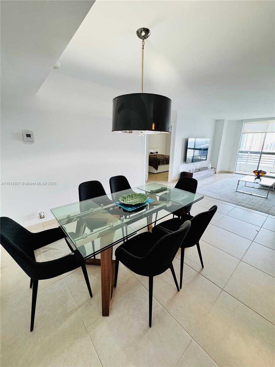 Small Image of 3530 MYSTIC POINTE DR #3111, Aventura Number 12
