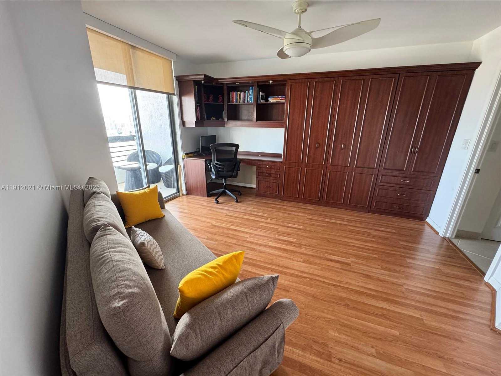 Small Image of 3530 MYSTIC POINTE DR #3111, Aventura Number 18