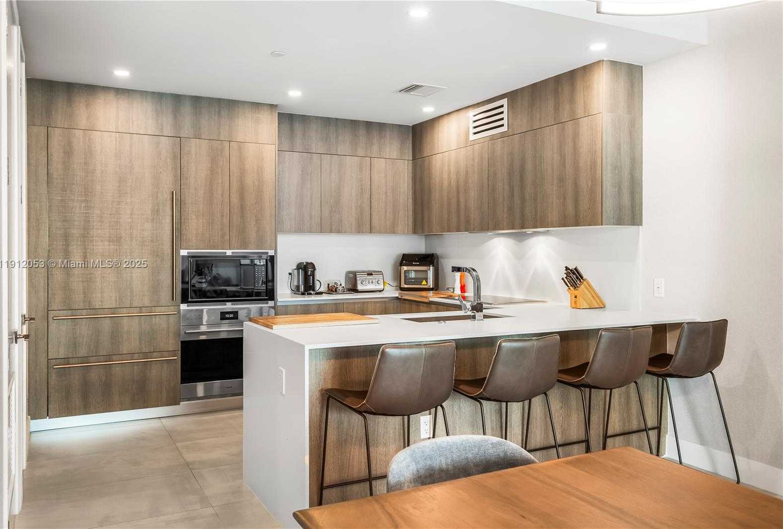 Small Image of 17550 COLLINS AVE #1404, Sunny Isles Beach Number 21