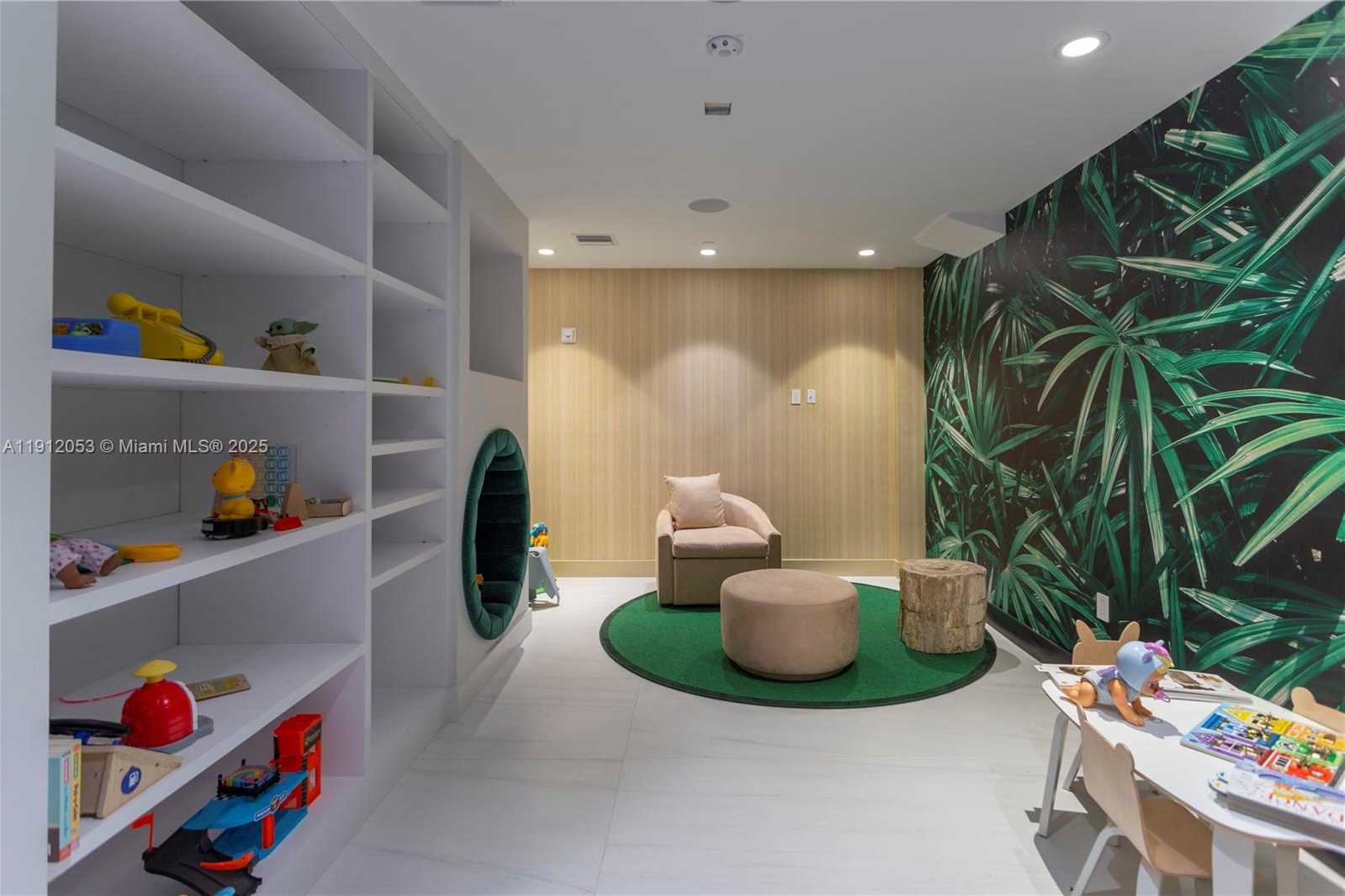 Small Image of 17550 COLLINS AVE #1404, Sunny Isles Beach Number 27