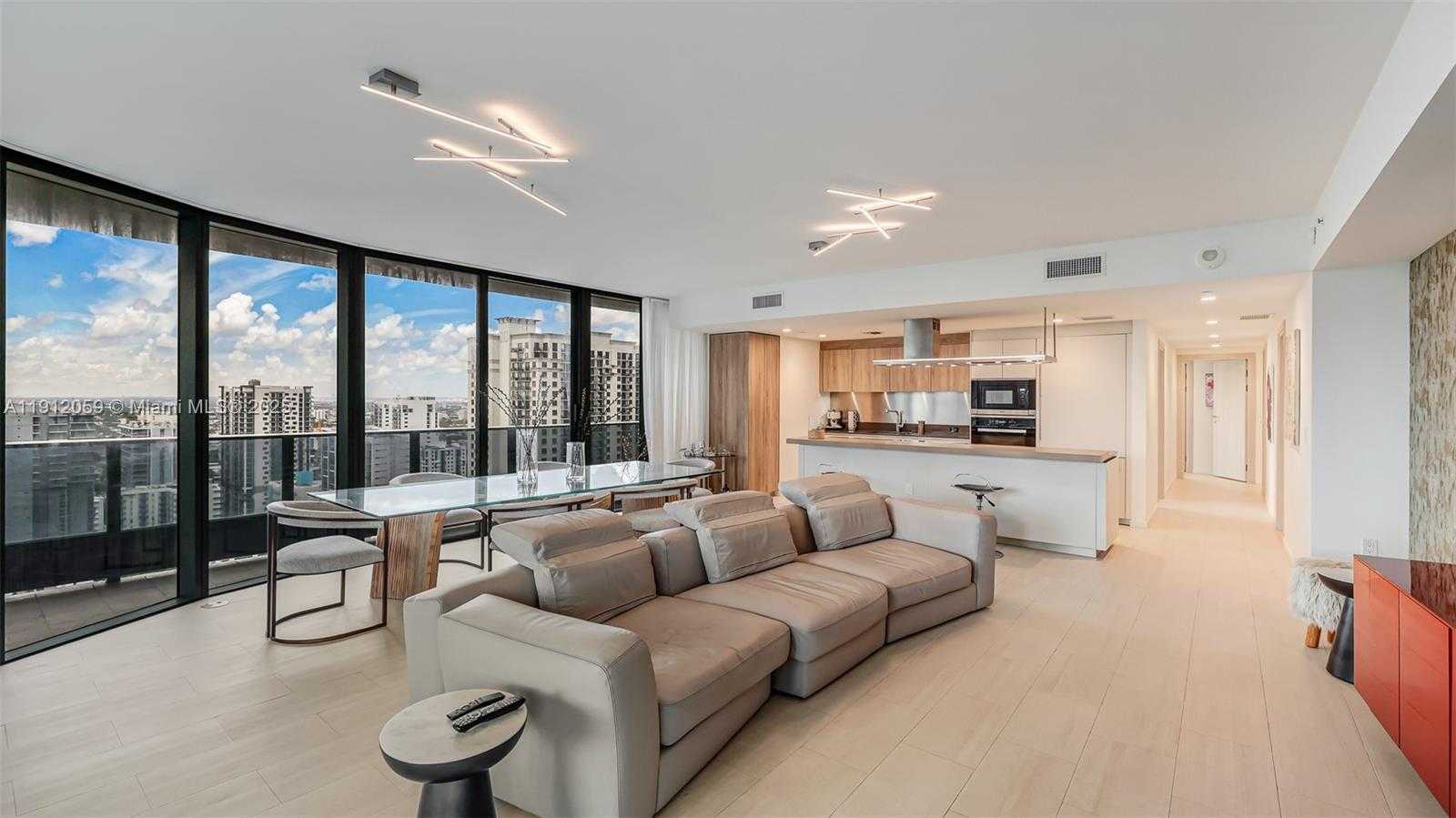 Small Image of 1000 BRICKELL PLZ #3002, Miami Number 22