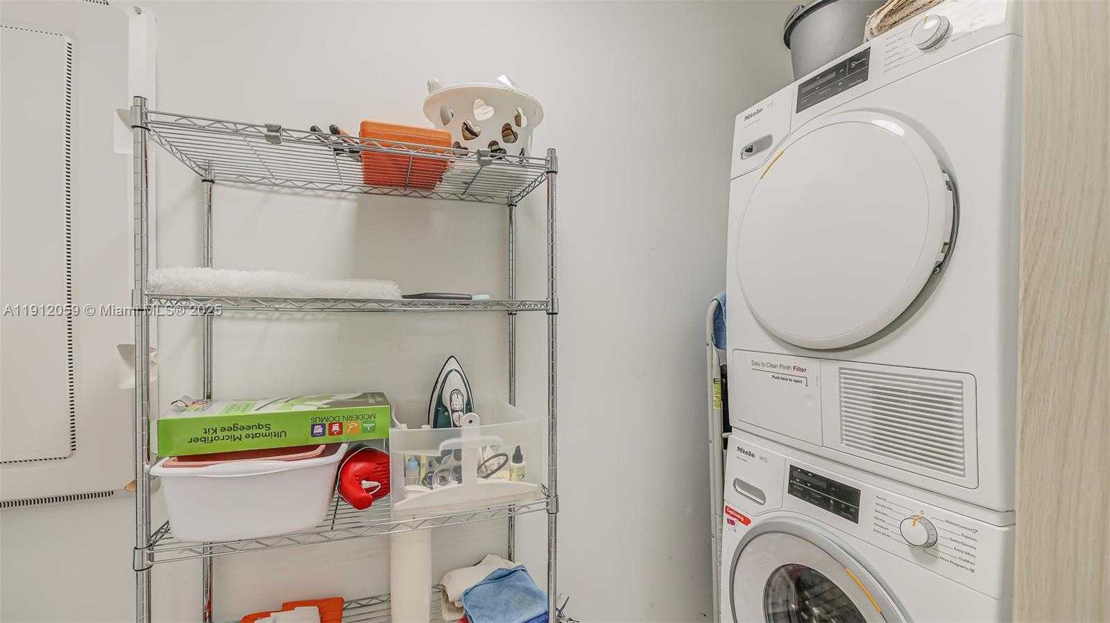 Small Image of 1000 BRICKELL PLZ #3002, Miami Number 38