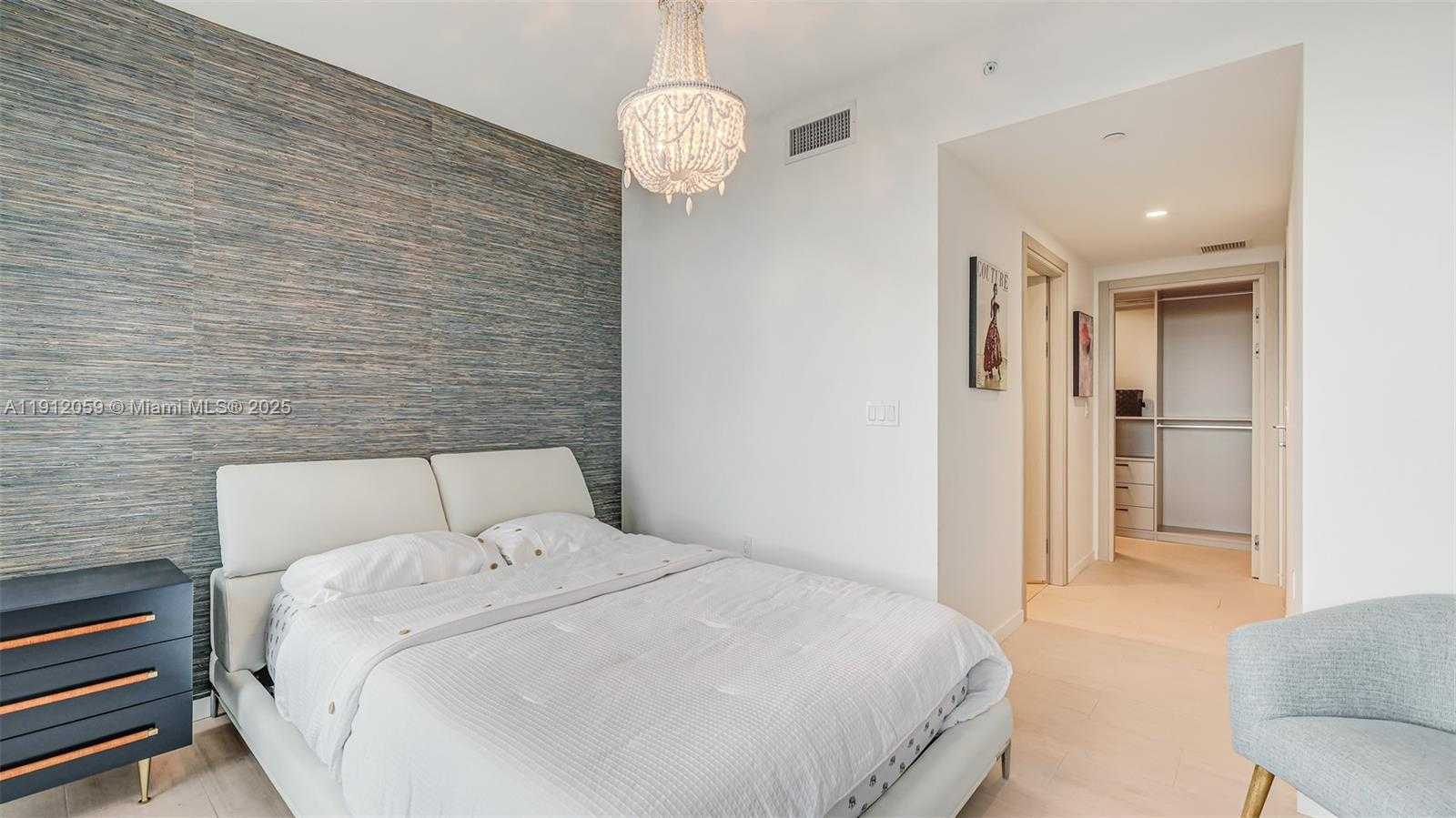 Small Image of 1000 BRICKELL PLZ #3002, Miami Number 42