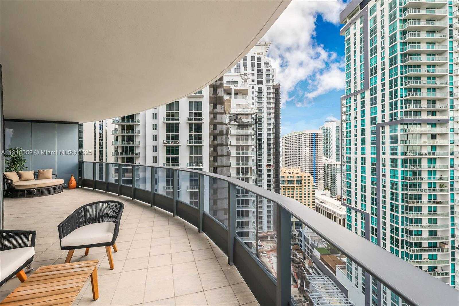 Small Image of 1000 BRICKELL PLZ #3002, Miami Number 48