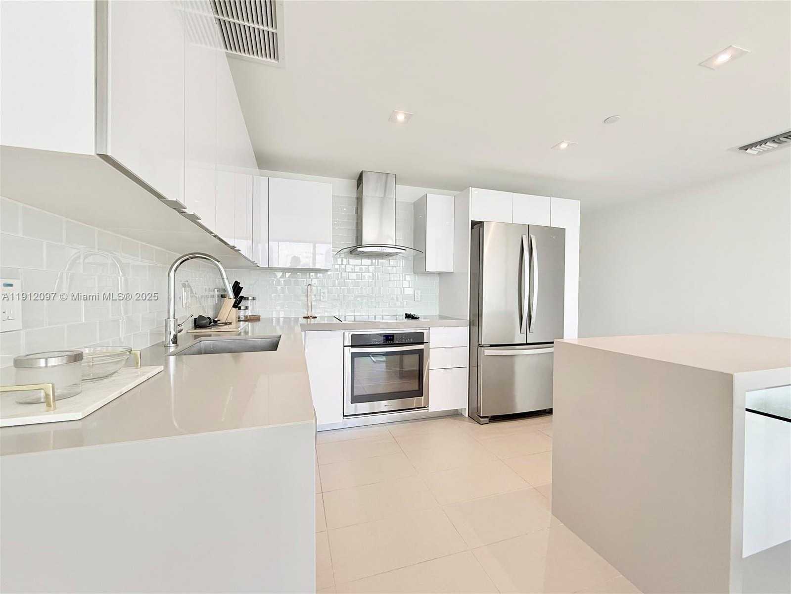 Small Image of 1600 NORTH EAST 1ST AVE #3210, Miami Number 16