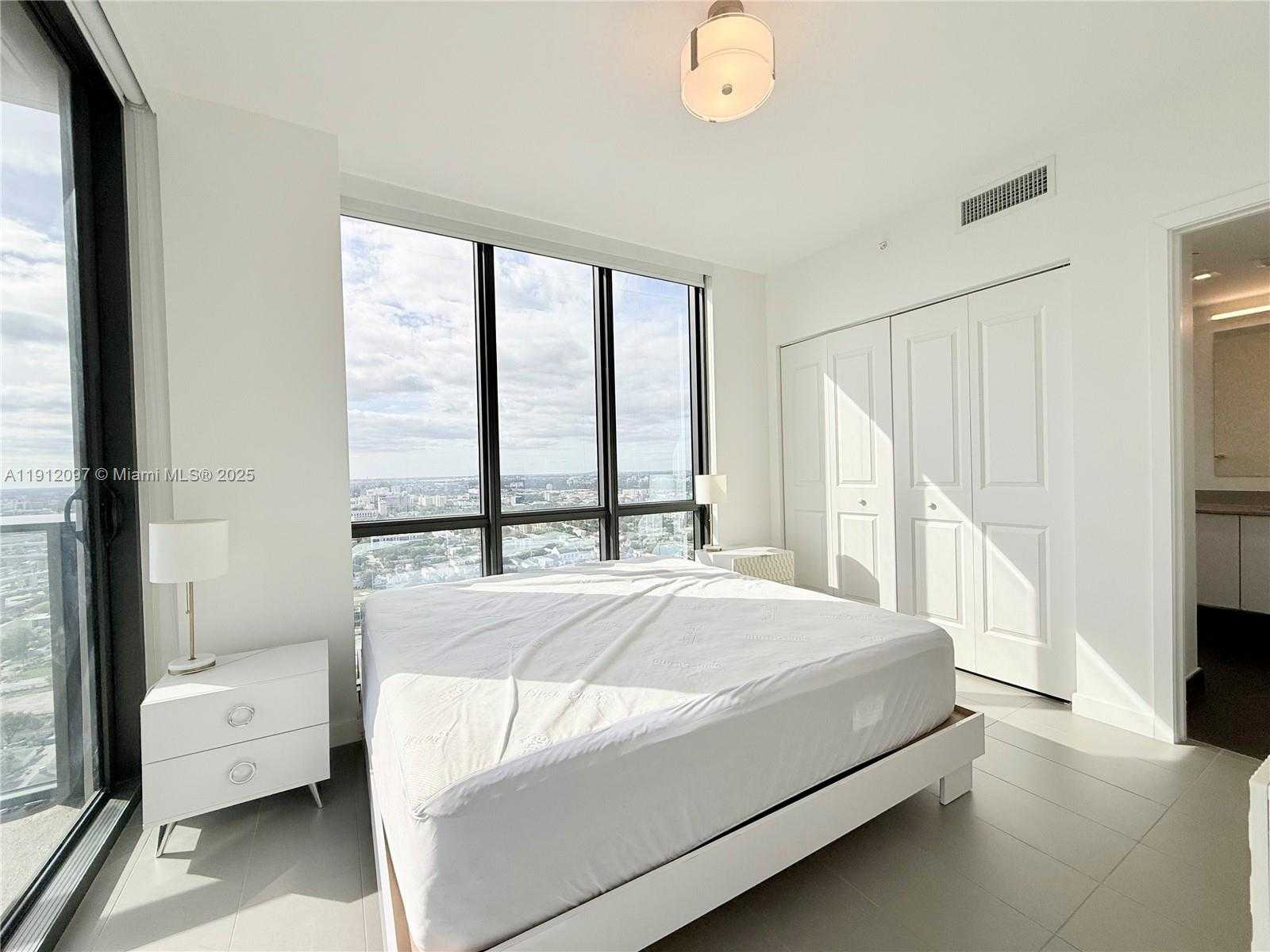 Small Image of 1600 NORTH EAST 1ST AVE #3210, Miami Number 19