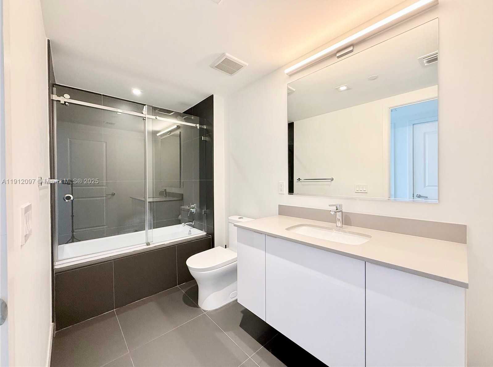 Small Image of 1600 NORTH EAST 1ST AVE #3210, Miami Number 26