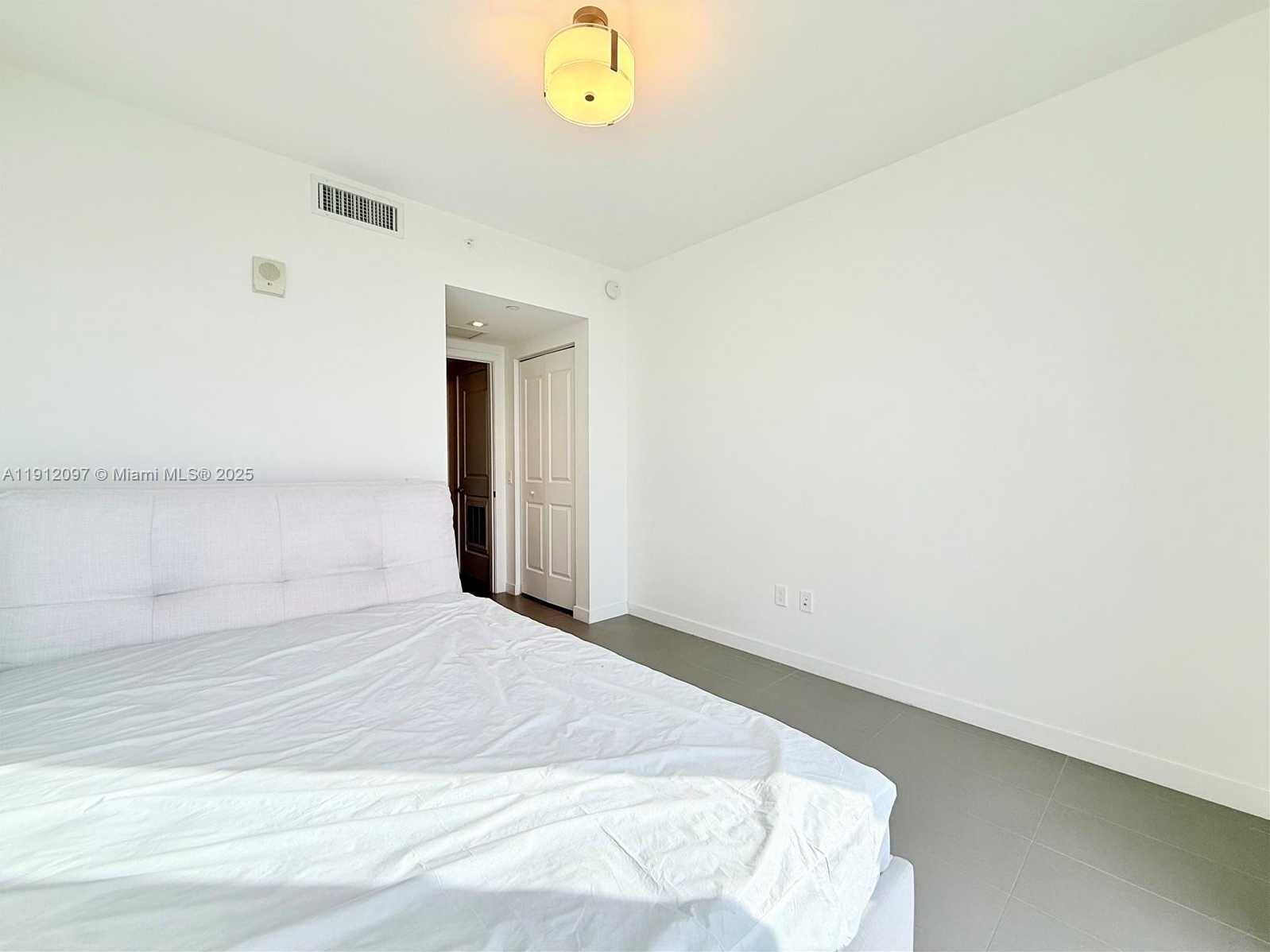 Small Image of 1600 NORTH EAST 1ST AVE #3210, Miami Number 29