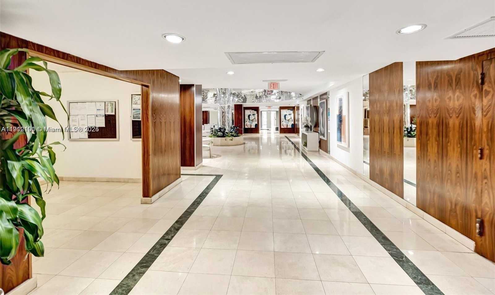 Small Image of 2655 COLLINS AVE #2108, Miami Beach Number 7