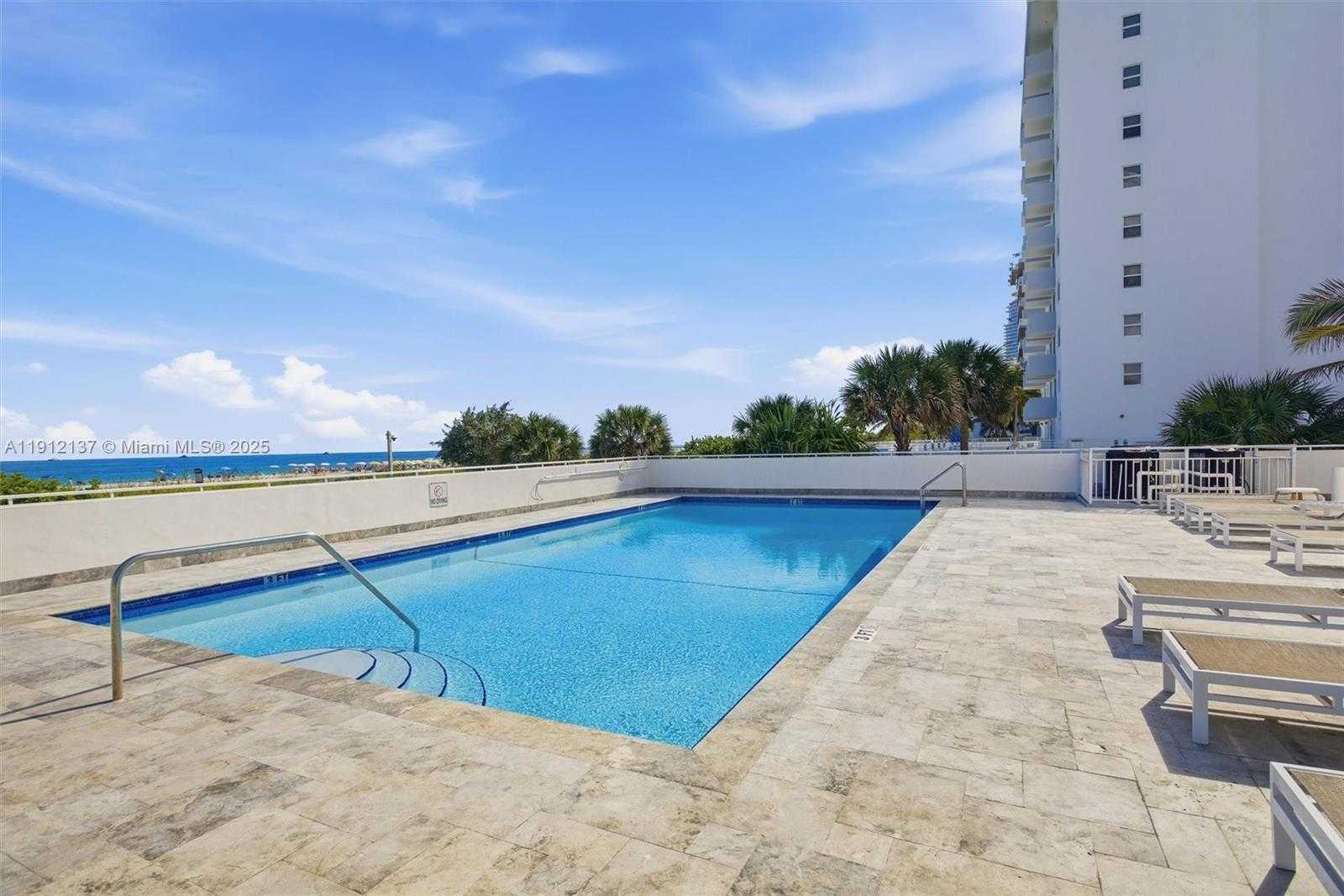 Small Image of 401 OCEAN DR #319, Miami Beach Number 26