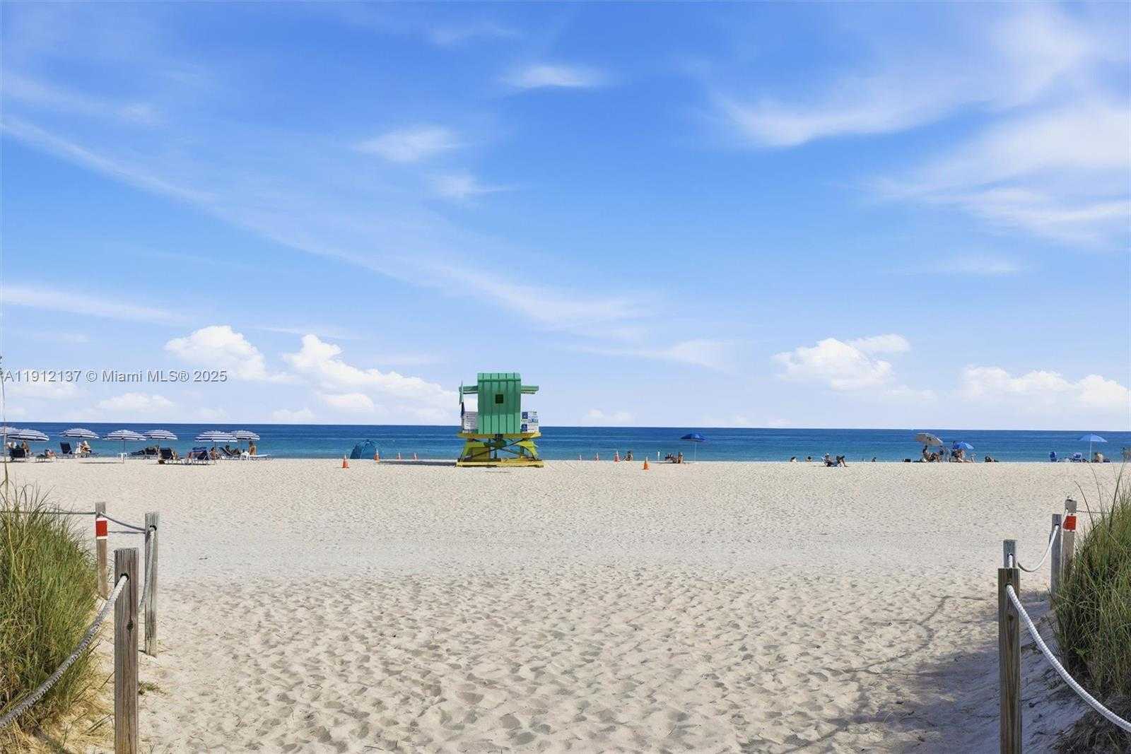 Small Image of 401 OCEAN DR #319, Miami Beach Number 31