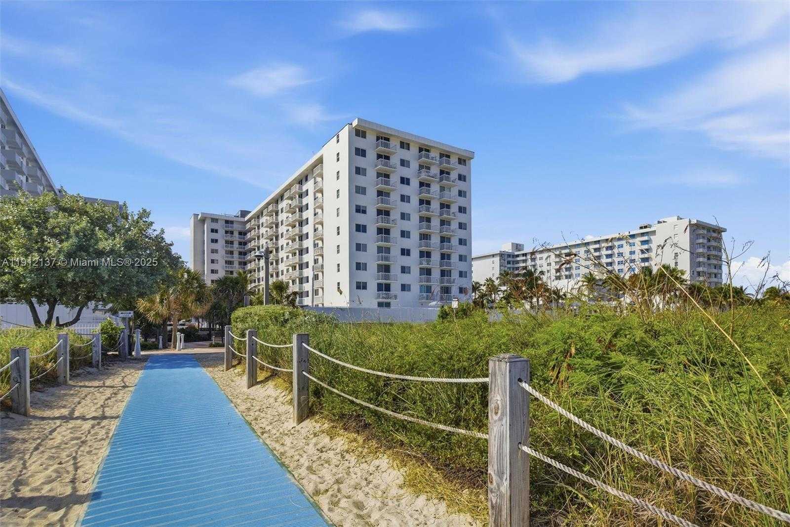 Small Image of 401 OCEAN DR #319, Miami Beach Number 33