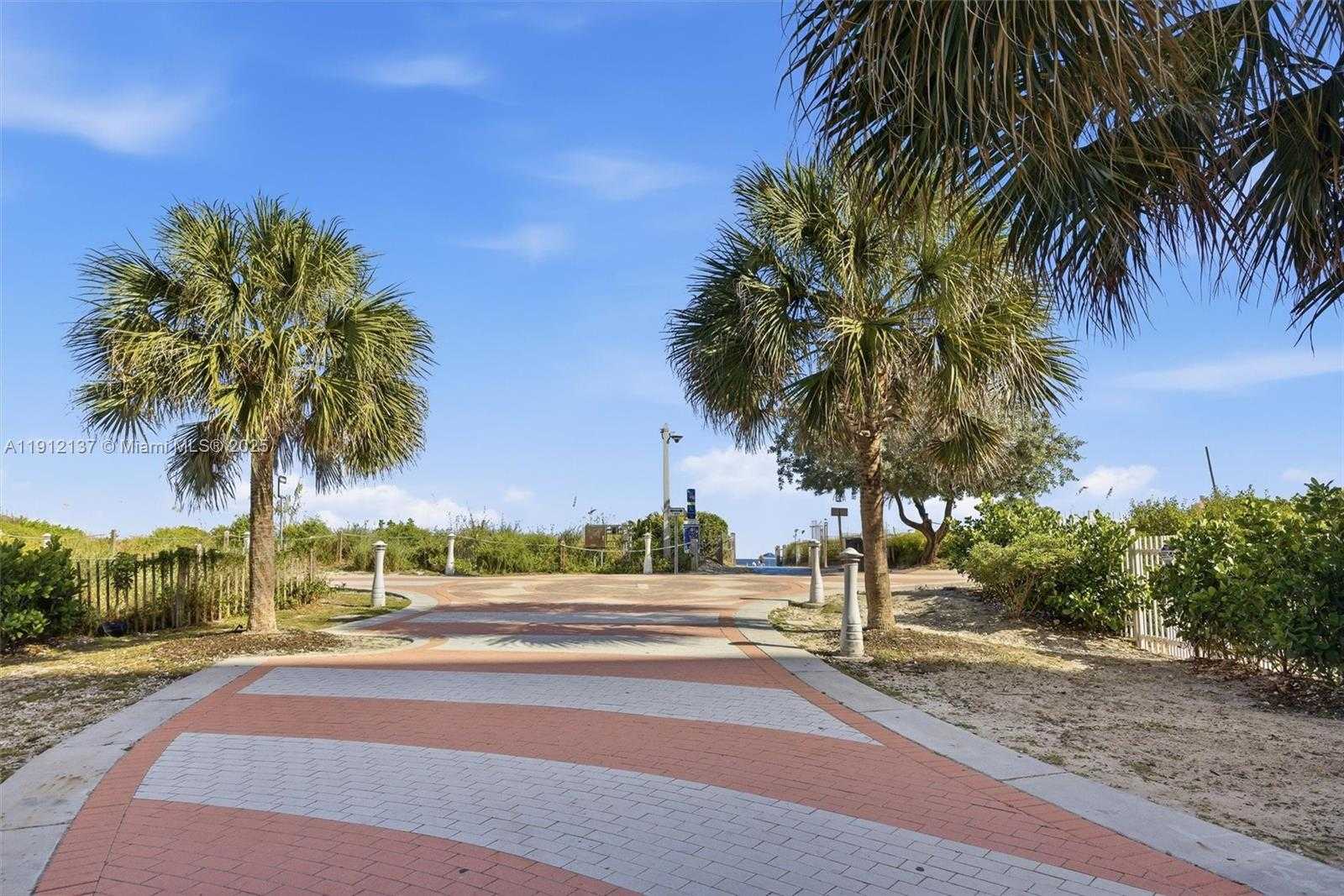 Small Image of 401 OCEAN DR #319, Miami Beach Number 43