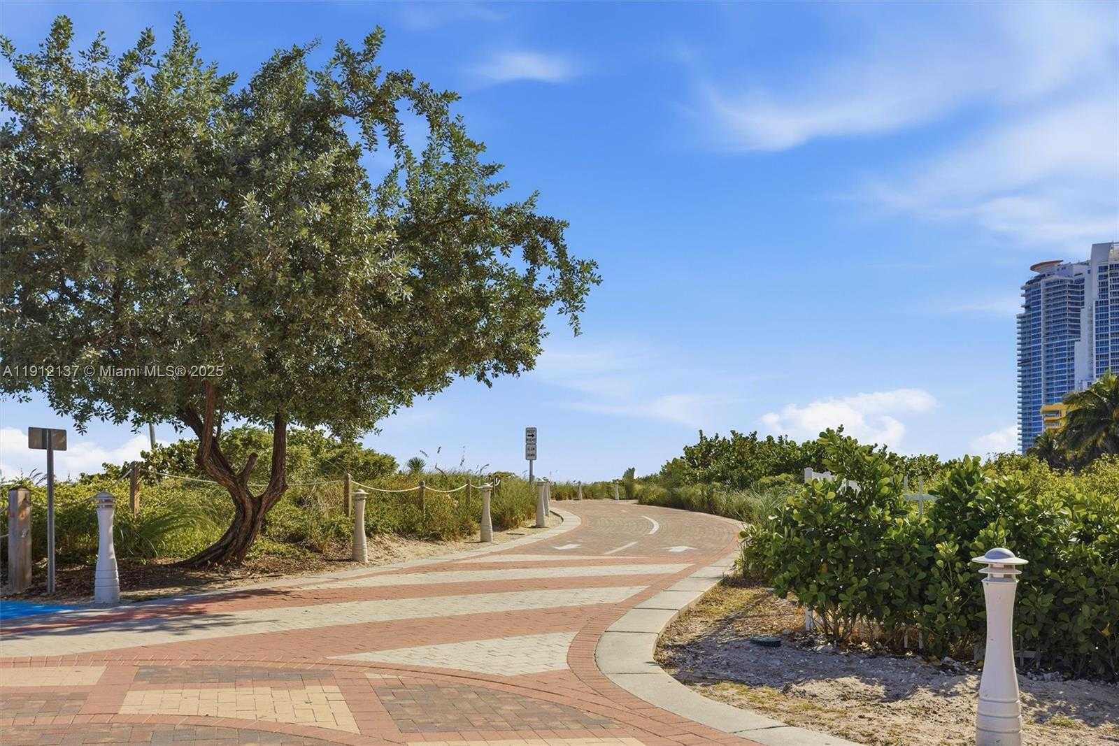 Small Image of 401 OCEAN DR #319, Miami Beach Number 44