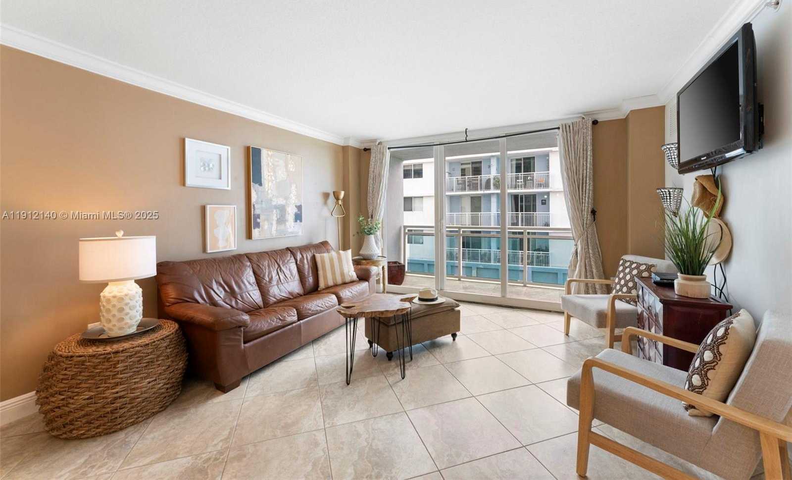 Small Image of 6917 COLLINS AVE #506, Miami Beach Number 7