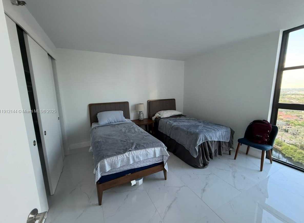 Small Image of 20505 EAST COUNTRY CLUB DR #2033, Aventura Number 6