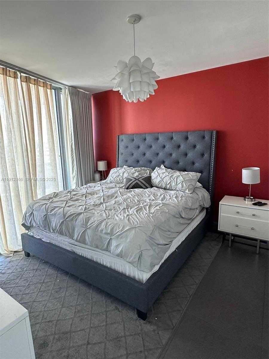 Small Image of 888 BISCAYNE BLVD #512, Miami Number 6