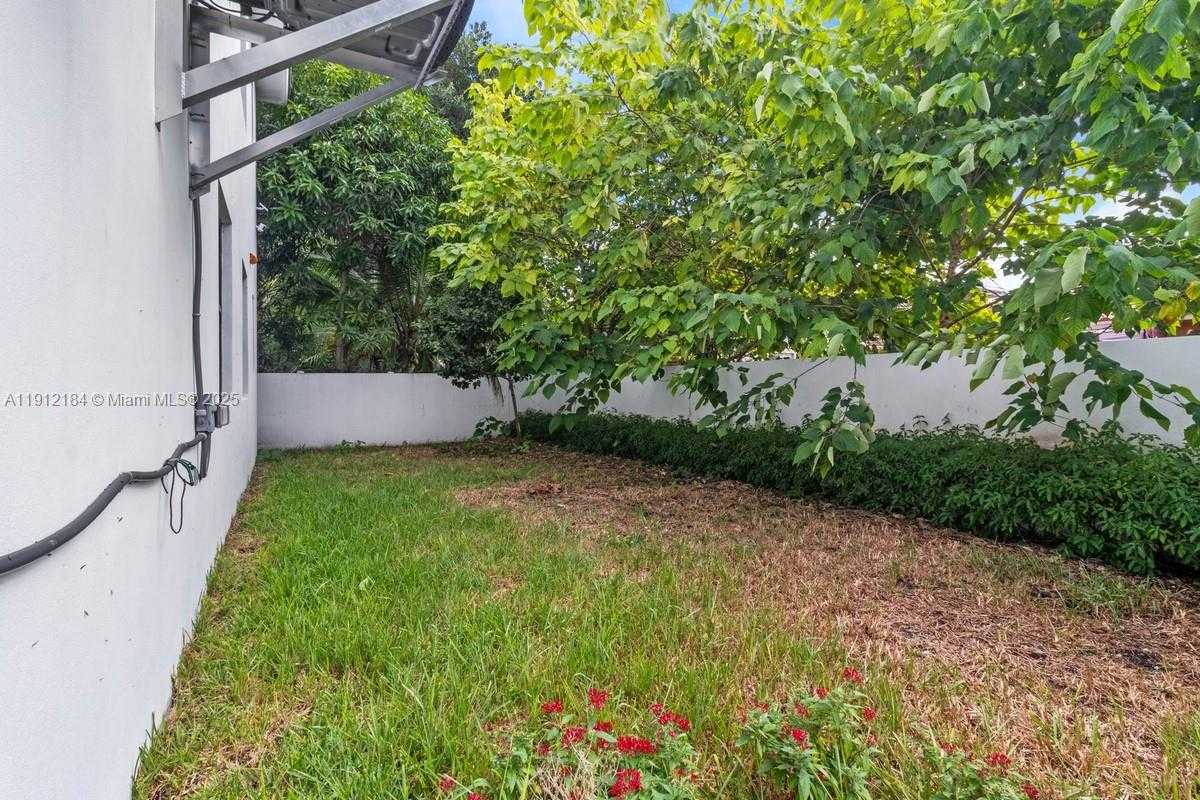 Small Image of 1544 NORTH WEST 59TH ST #A, Miami Number 23