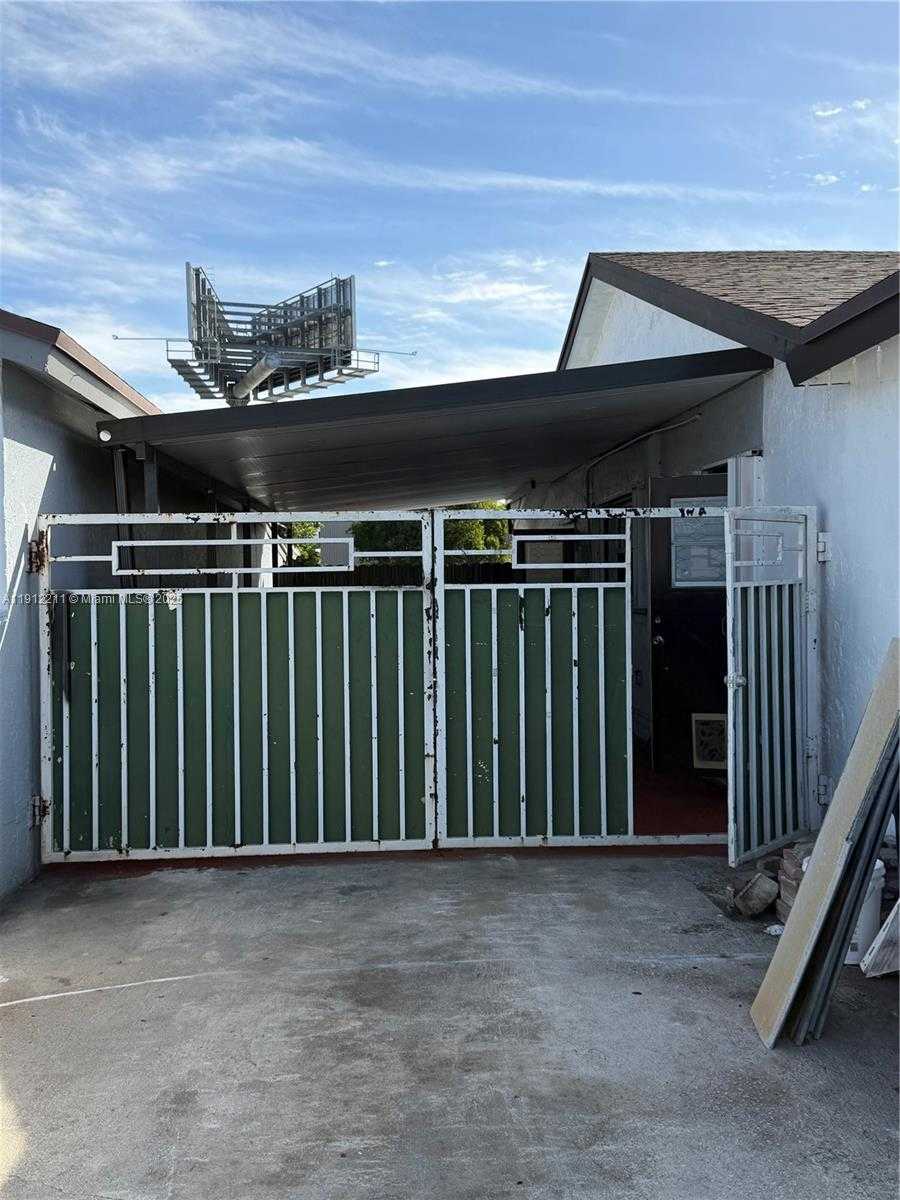 Small Image of 18317 SOUTH WEST 114TH CT #3, Miami Number 1