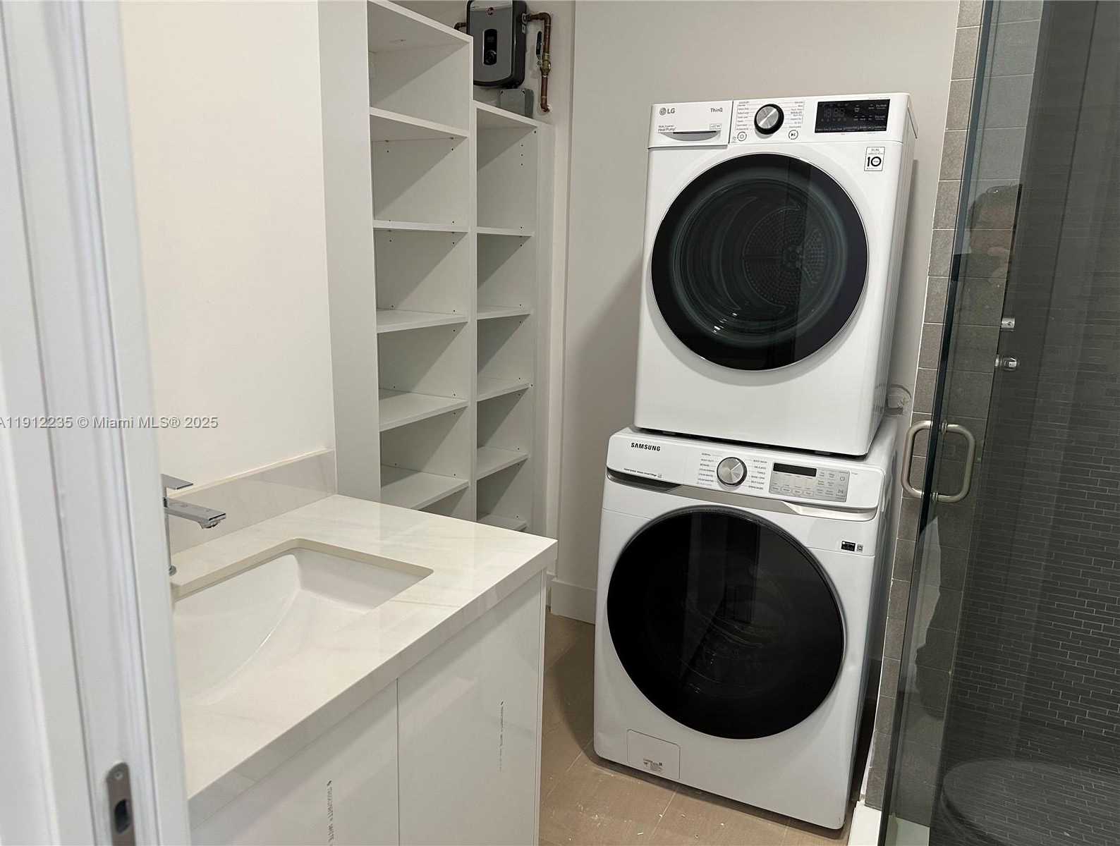 Small Image of 881 OCEAN DR #L3, Key Biscayne Number 6