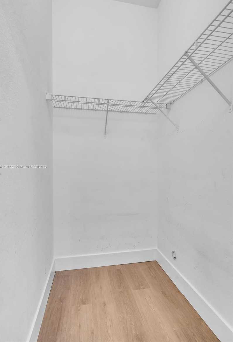 Small Image of 8920 NORTH WEST 180TH TER, Hialeah Number 18