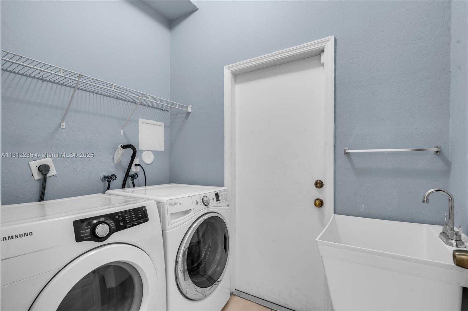 Small Image of 8920 NORTH WEST 180TH TER, Hialeah Number 20