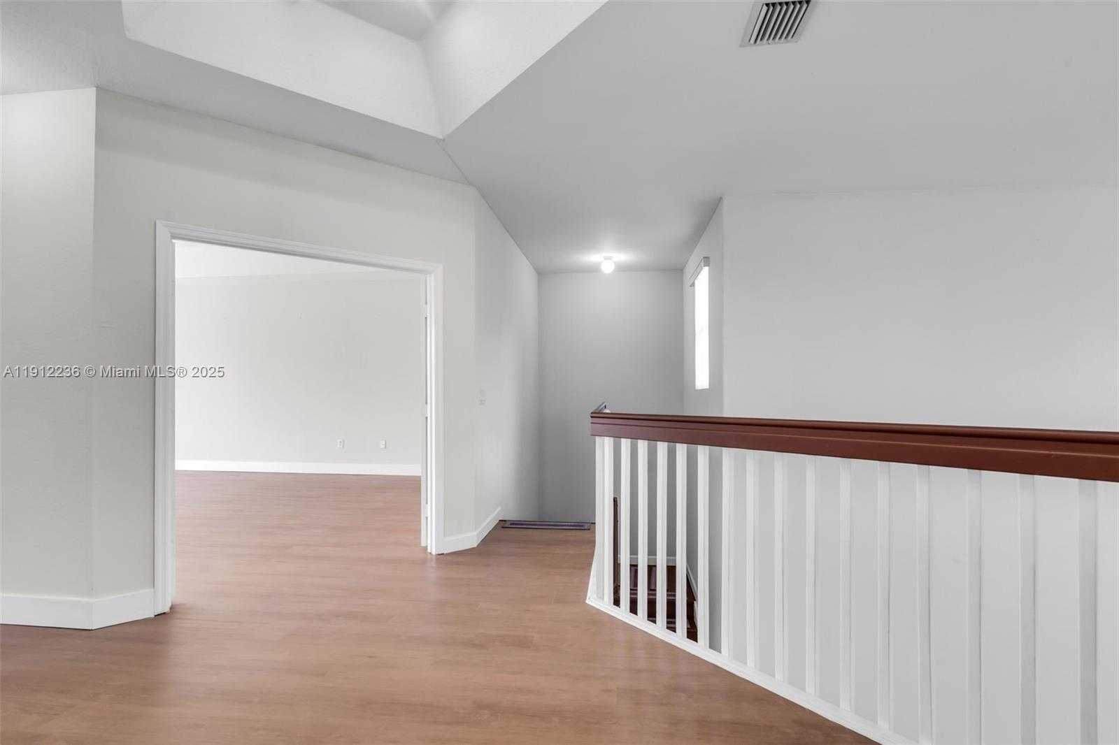 Small Image of 8920 NORTH WEST 180TH TER, Hialeah Number 21