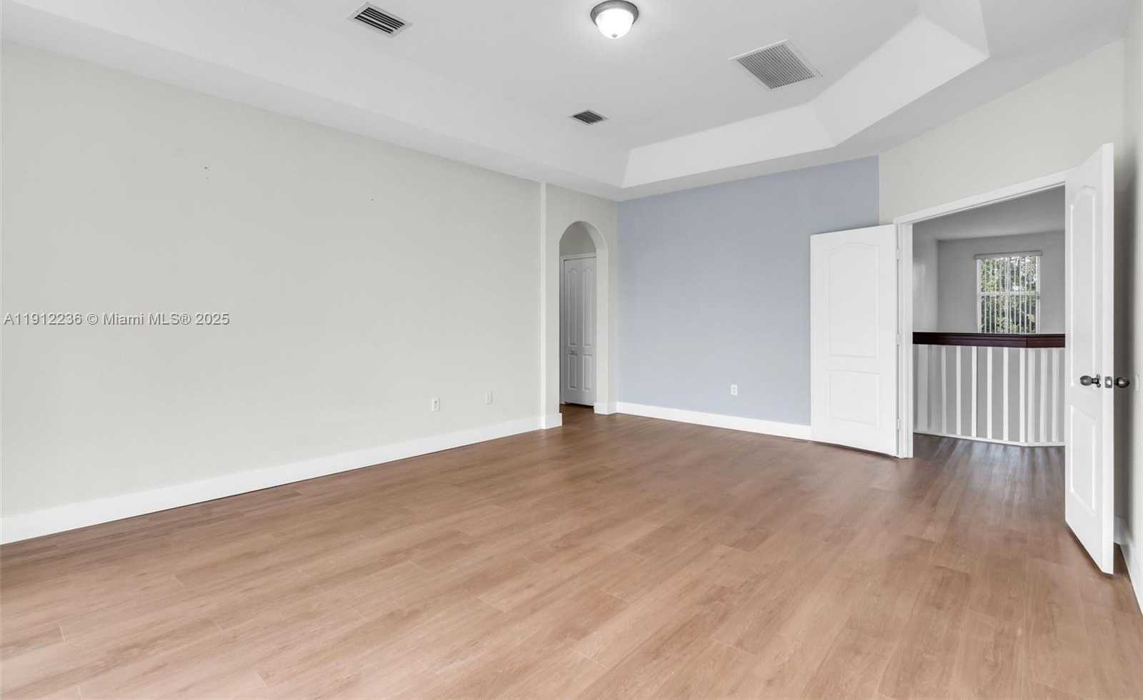 Small Image of 8920 NORTH WEST 180TH TER, Hialeah Number 24