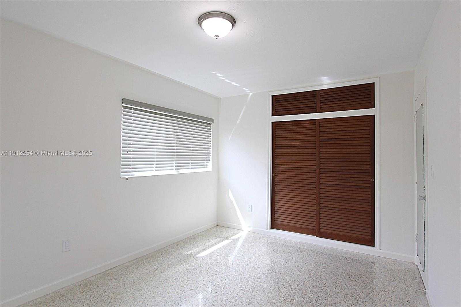 Small Image of 6203 SOUTH WEST 108TH PL, Miami Number 13