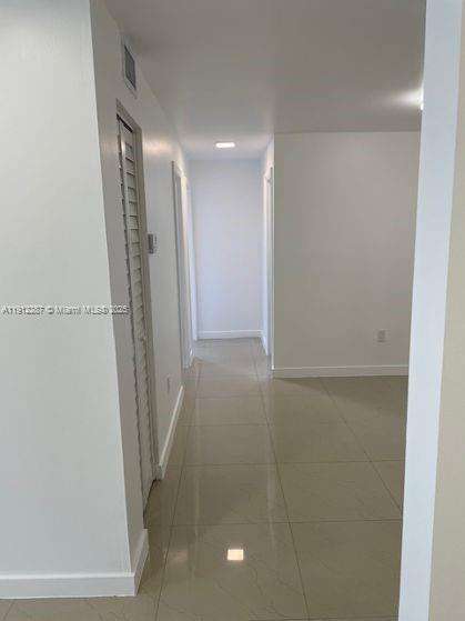 Small Image of 16950 WEST DIXIE HWY B141 HWY #141, North Miami Beach Number 7