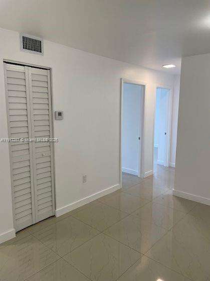Small Image of 16950 WEST DIXIE HWY B141 HWY #141, North Miami Beach Number 8