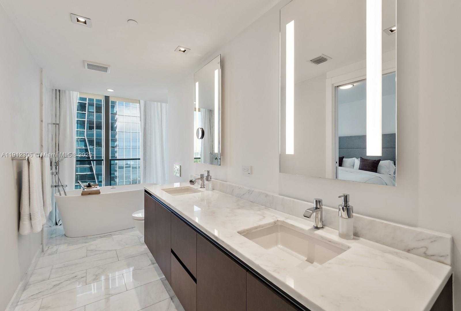 Small Image of 1451 BRICKELL AVE #2405, Miami Number 7