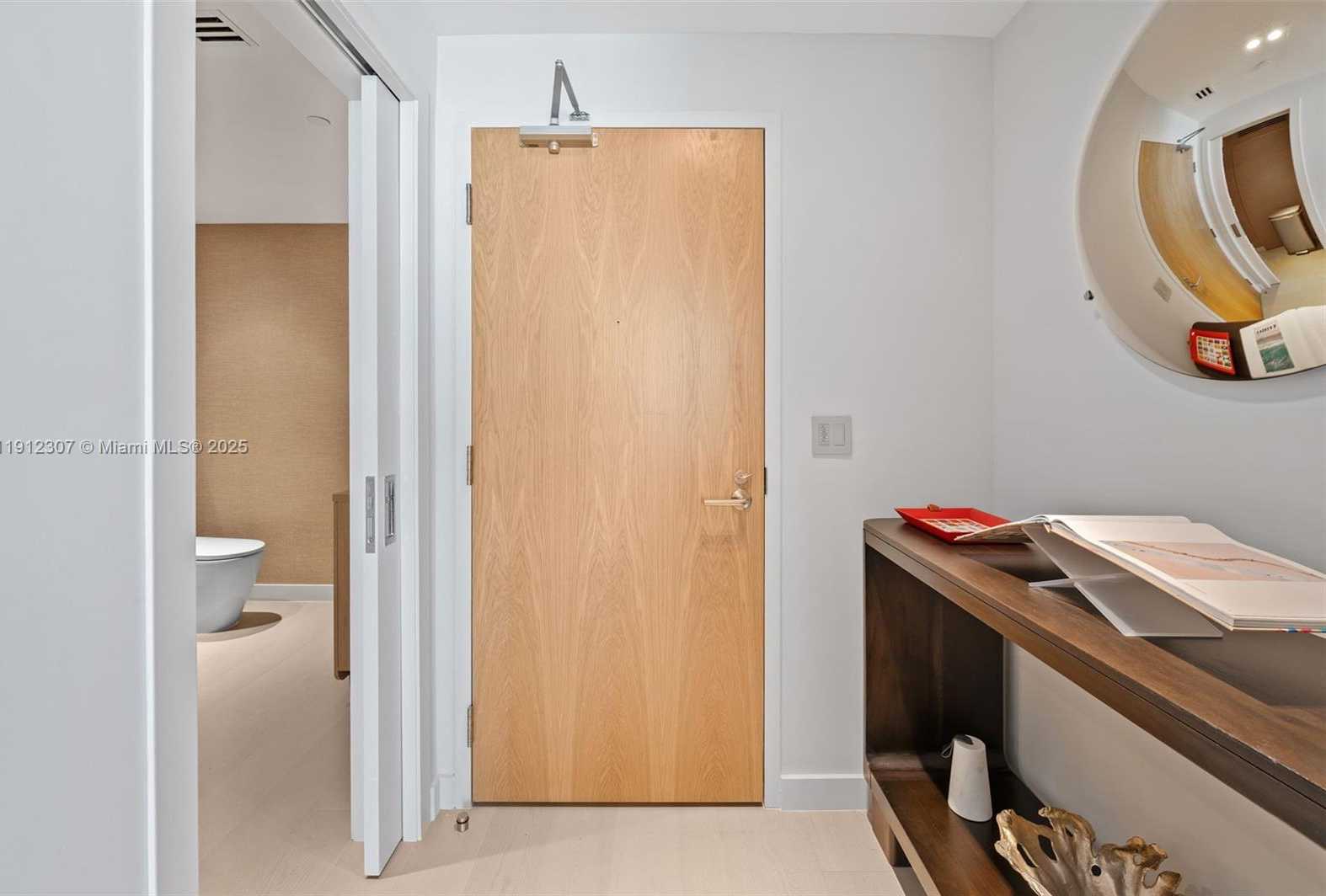 Small Image of 500 ALTON ROAD #4104, Miami Beach Number 11