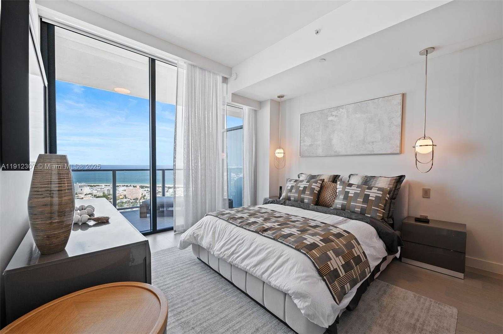 Small Image of 500 ALTON ROAD #4104, Miami Beach Number 7