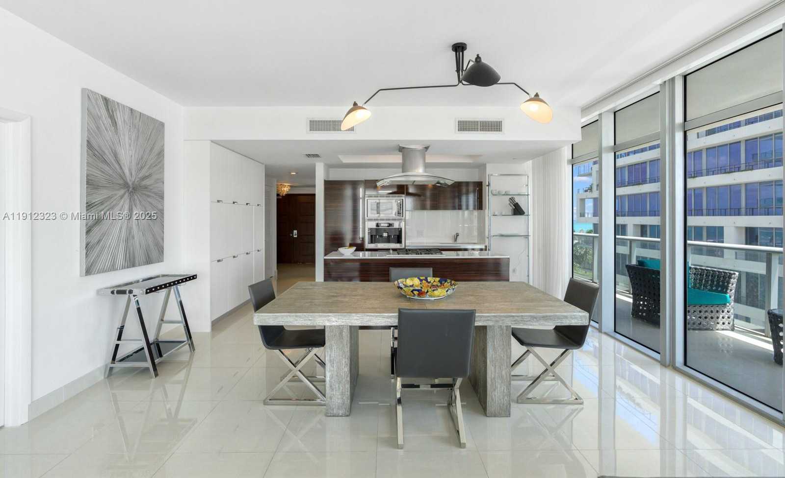 Small Image of 3737 COLLINS AVE #S-503, Miami Beach Number 35