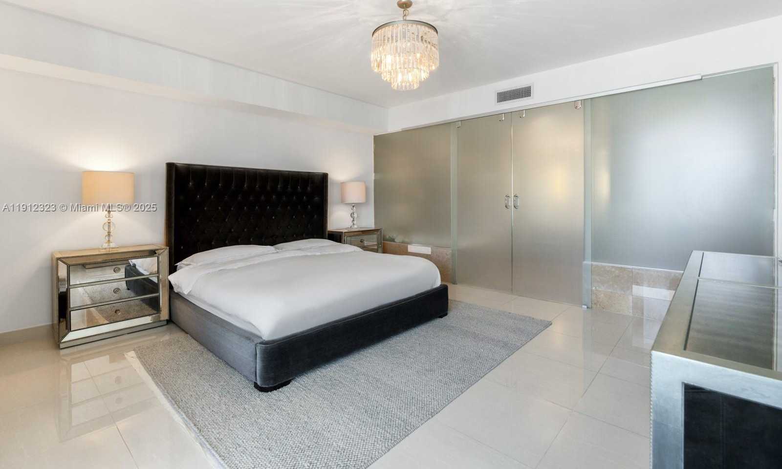 Small Image of 3737 COLLINS AVE #S-503, Miami Beach Number 39