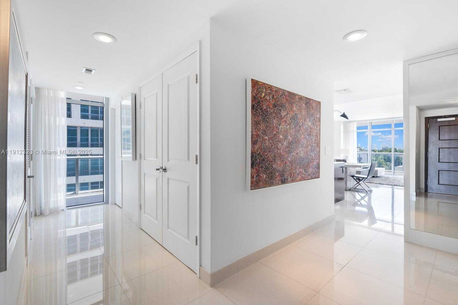 Small Image of 3737 COLLINS AVE #S-503, Miami Beach Number 8