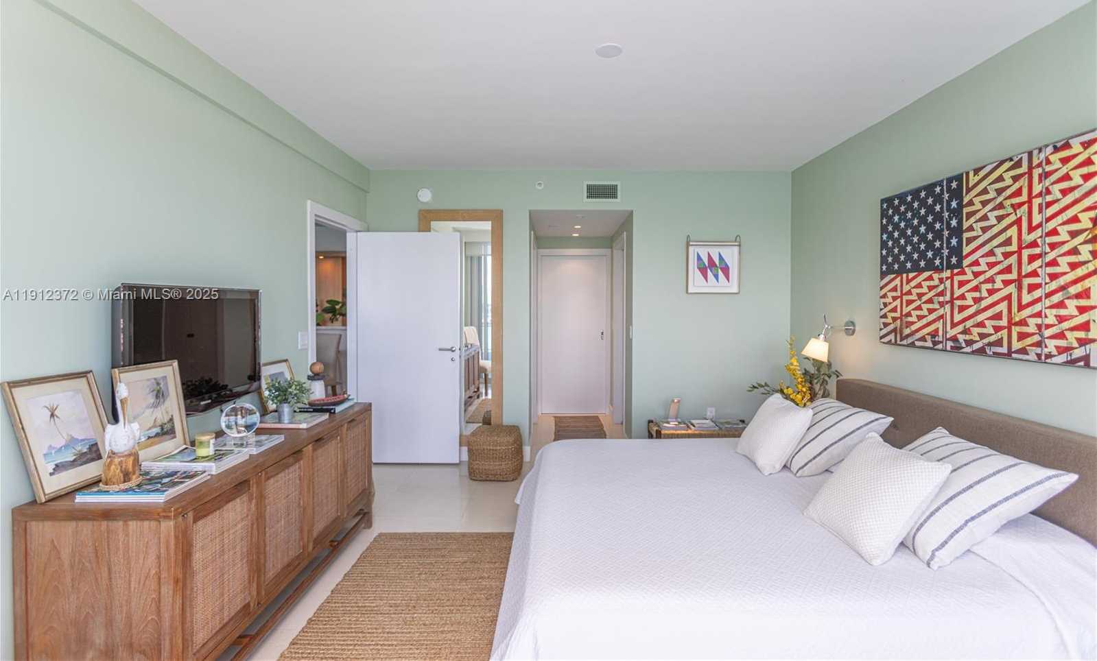 Small Image of 520 WEST AVE #1102, Miami Beach Number 15