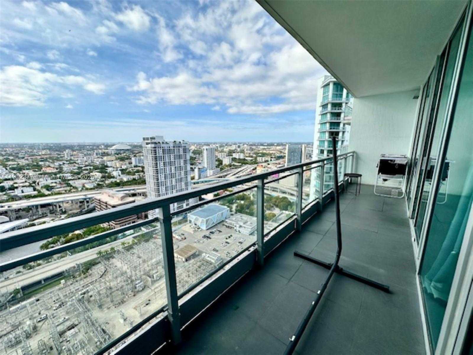 Small Image of 92 SOUTH WEST 3RD ST #4107, Miami Number 17