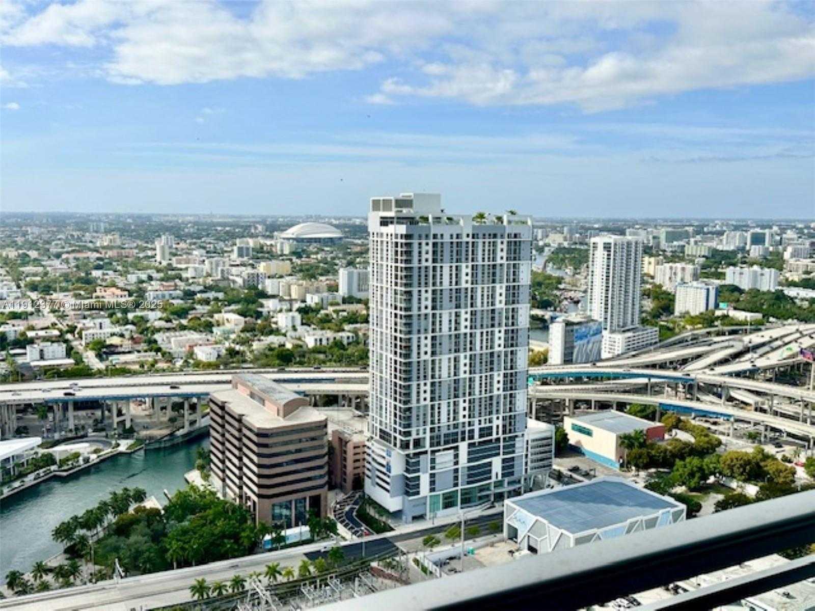 Small Image of 92 SOUTH WEST 3RD ST #4107, Miami Number 19