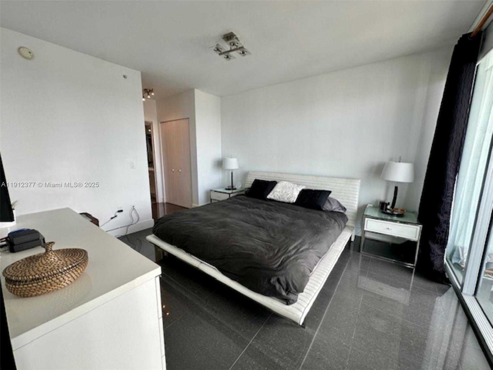 Small Image of 92 SOUTH WEST 3RD ST #4107, Miami Number 9