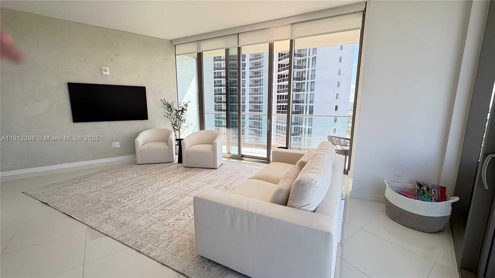 Small Image of 18975 COLLINS AVE #905, Sunny Isles Beach Number 5