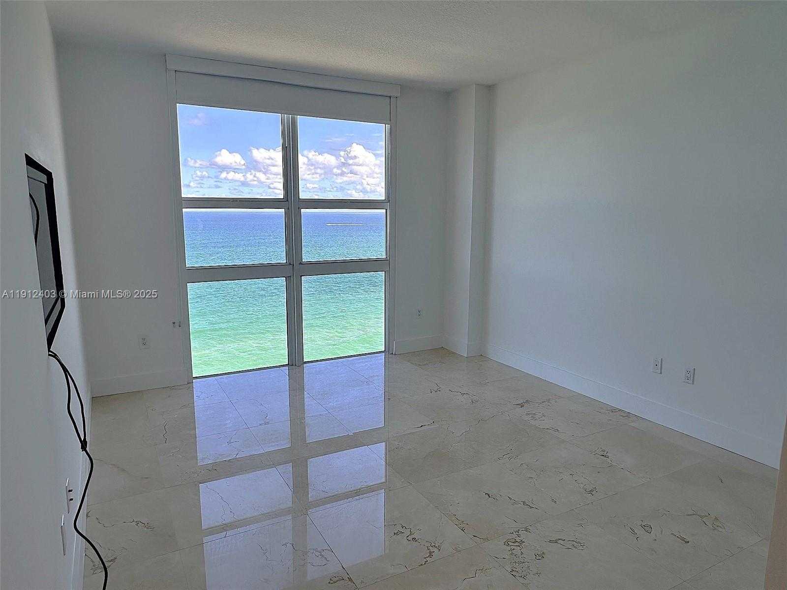 Small Image of 2080 SOUTH OCEAN DR #MPH12, Hallandale Beach Number 15