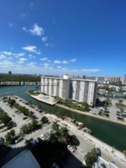 Small Image of 500 BAYVIEW DR #1825, Sunny Isles Beach Number 22