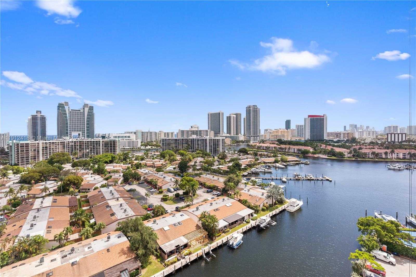 Small Image of 2500 PARKVIEW DR #1604, Hallandale Beach Number 20